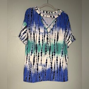White Birch striped blue green and white tie dye v neck cut out t-shirt soft